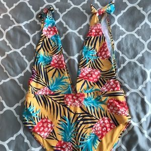 NWT Matte Collection Pineapple Print One Piece 🍍